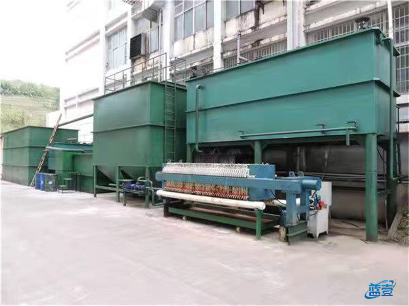 藍(lán)壹污泥處理壓濾機(jī)